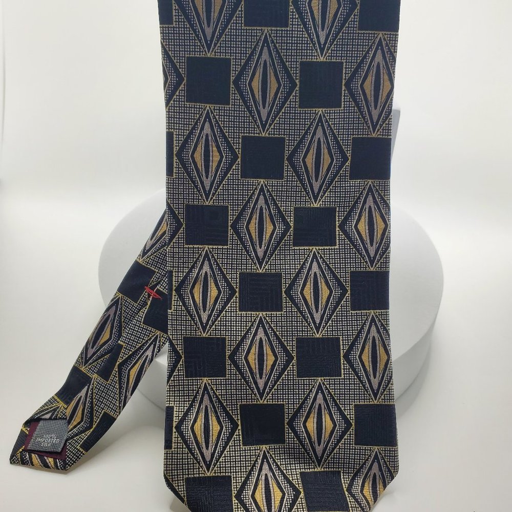 Zylos George Machado Tie